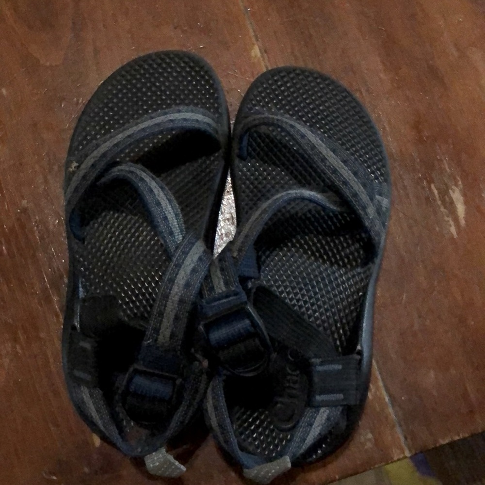 Chacos Child size 3 EUC